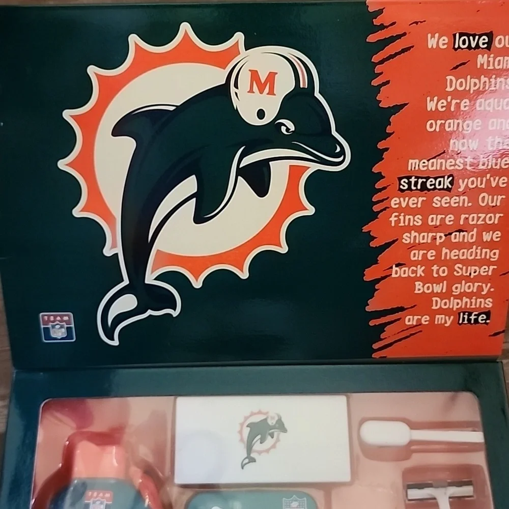 Vintage Miami Dolphins Team Body Care Gift Pack. NEW!!